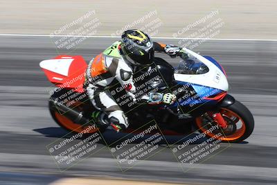 media/Oct-30-2025-Racers Edge (Thu) [[dabbdaf680]]/3-B Group/Session 3 (Turn 15 Inside)/